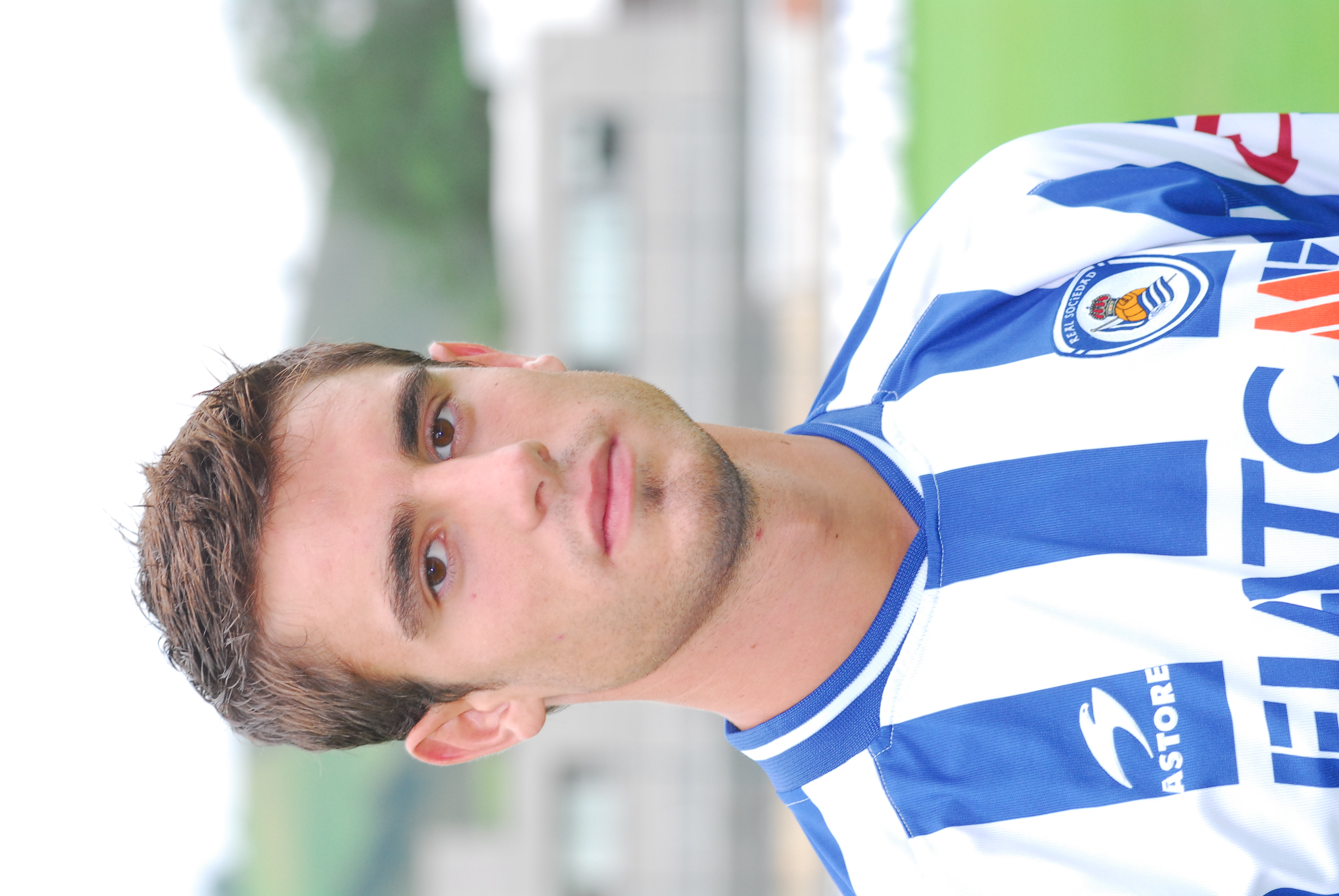 DE MIGUEL, J.